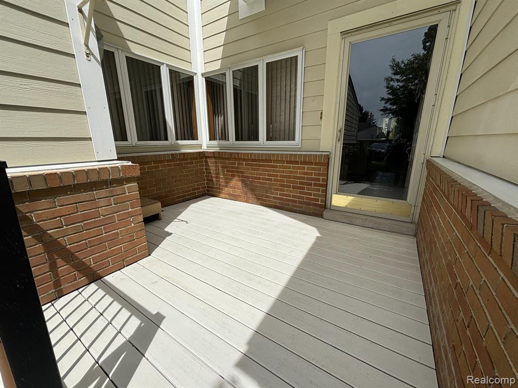 34060 HILLSIDE, Farmington Hills, MI 48335 — Photo 43