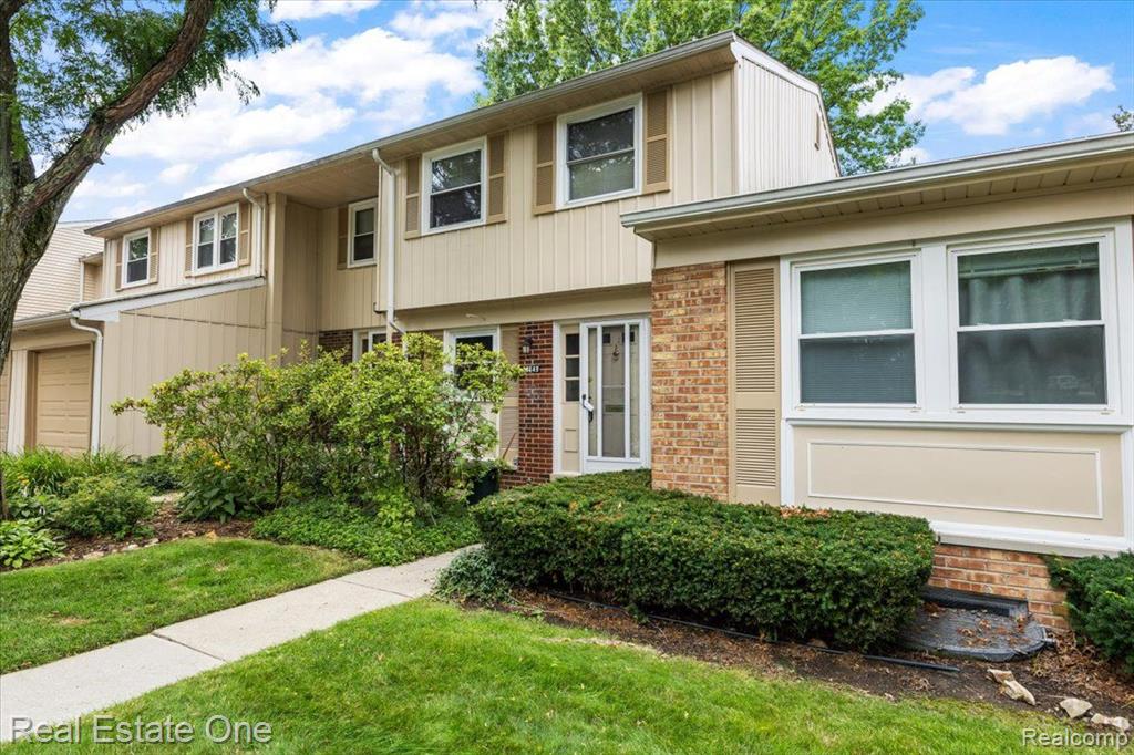 1649 BRENTWOOD Drive, 140, Troy, MI 48098 — Photo 2