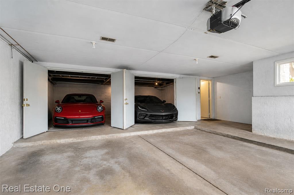 6464 Deer Ridge Drive, Clarkston, MI 48348 — Photo 5