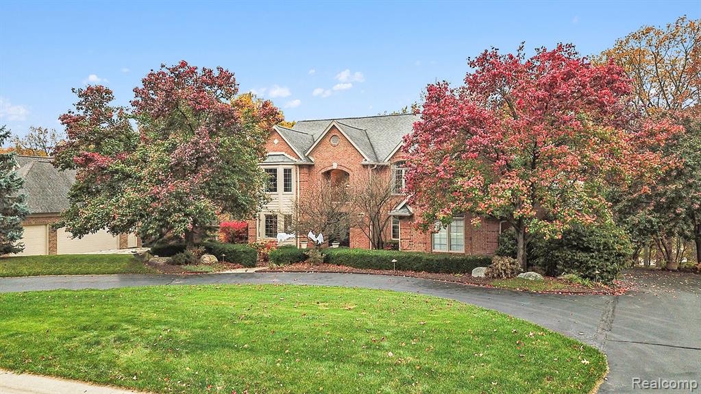 8925 Deerwood Road, Clarkston, MI 48348 — Photo 2