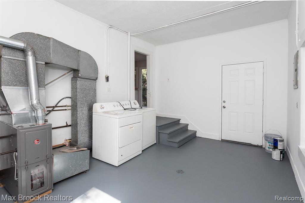 594 ANDRESEN Court, Hazel Park, MI 48030 — Photo 19