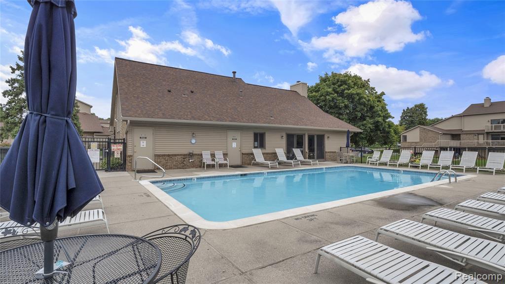 7113 Elmhurst, West Bloomfield, MI — Photo 67