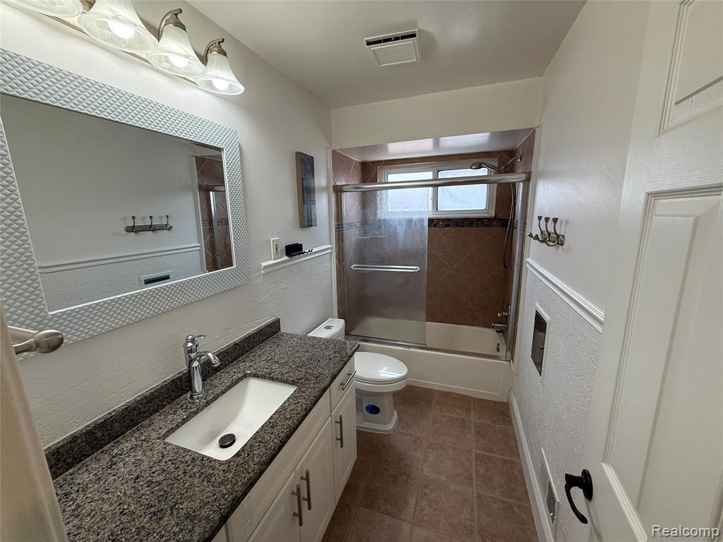 6484 Drexel Street, Dearborn Heights, MI 48127 — Photo 13