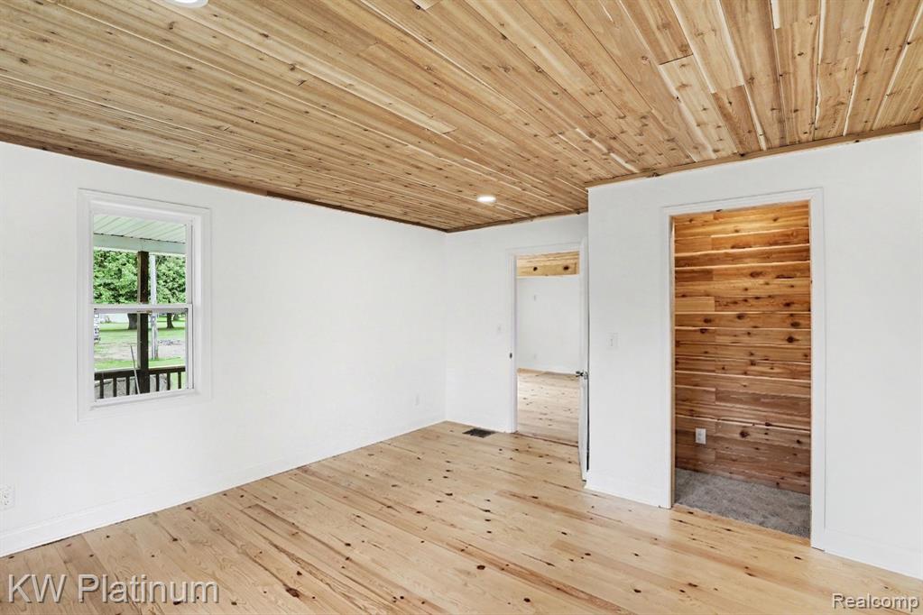 5103 Forester Road, MI 48419 — Photo 13