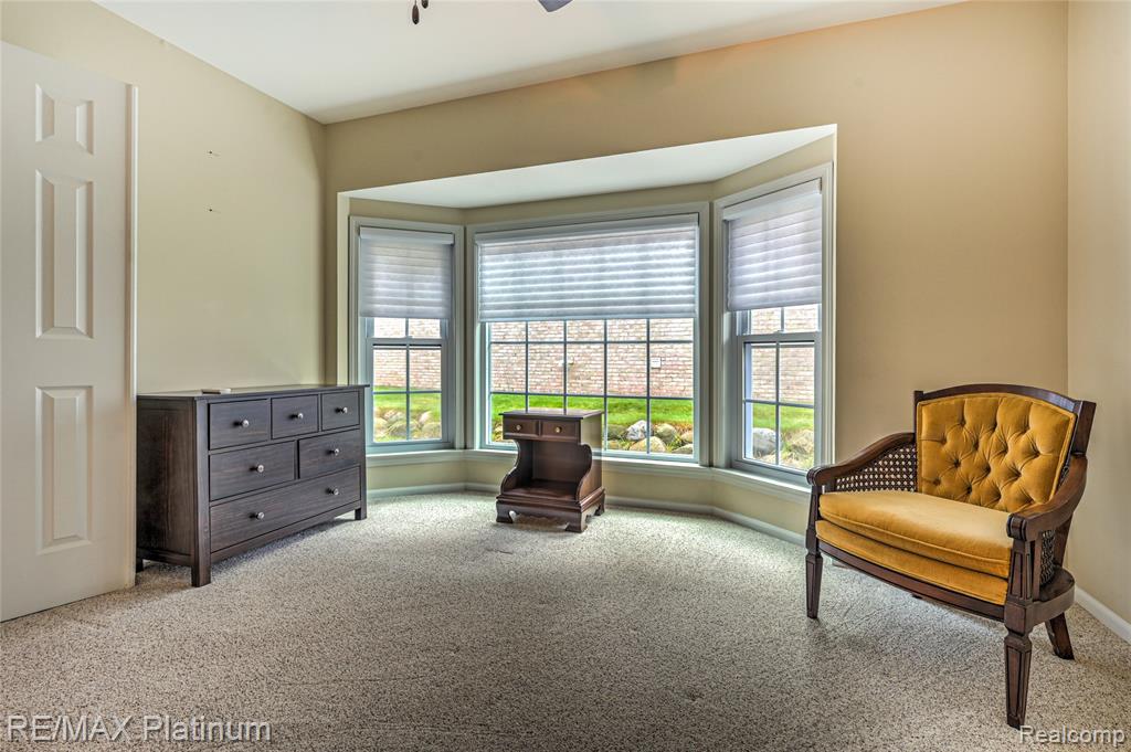 807 Whisperwood Drive, 70, Fenton, MI 48430 — Photo 21