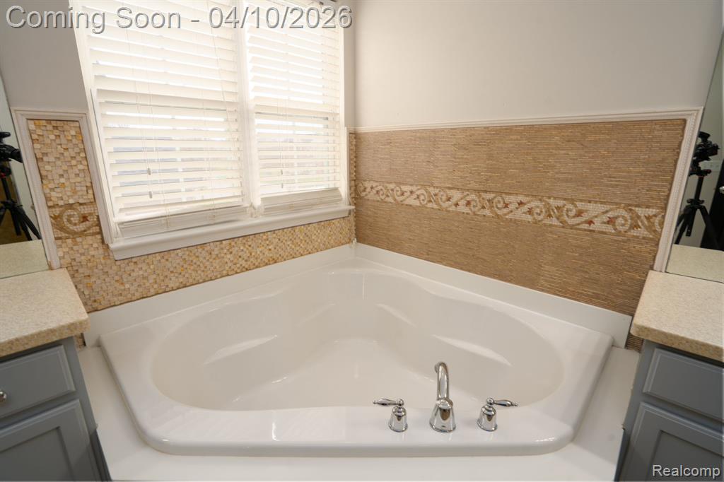 4286 Merriman Loop, Howell, MI 48843 — Photo 34