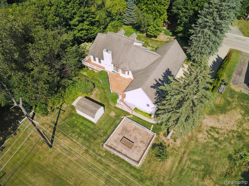 7127 Perry Lake Road, Clarkston, MI — Photo 74