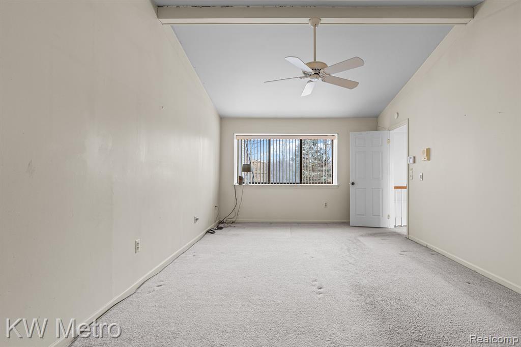 29263 W CHANTICLEER Drive, Southfield, MI 48034 — Photo 22