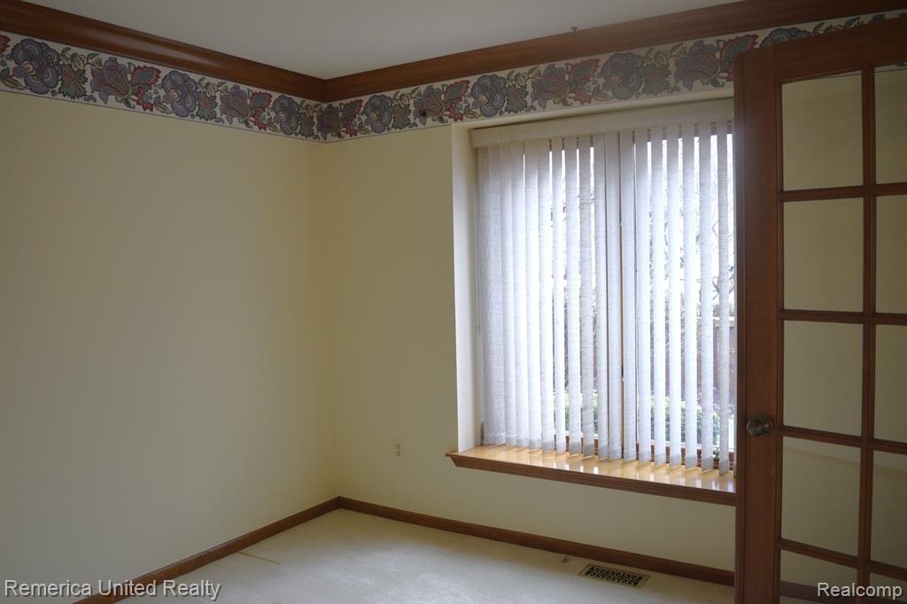 37786 Siena Drive, Farmington Hills, MI 48331 — Photo 6