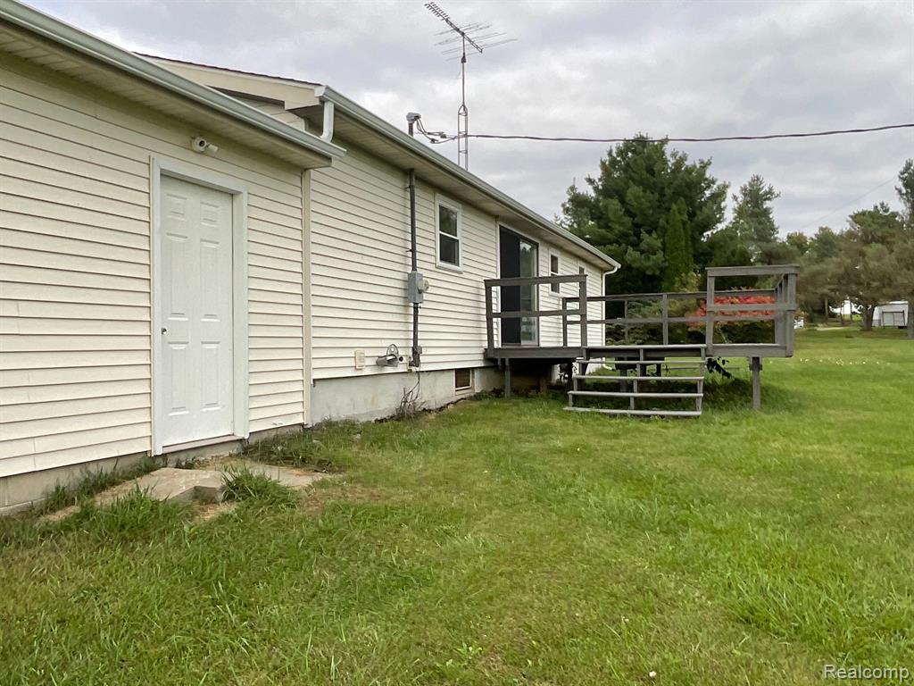 3076 KINGS MILL Road, North Branch, MI 48461 — Photo 7