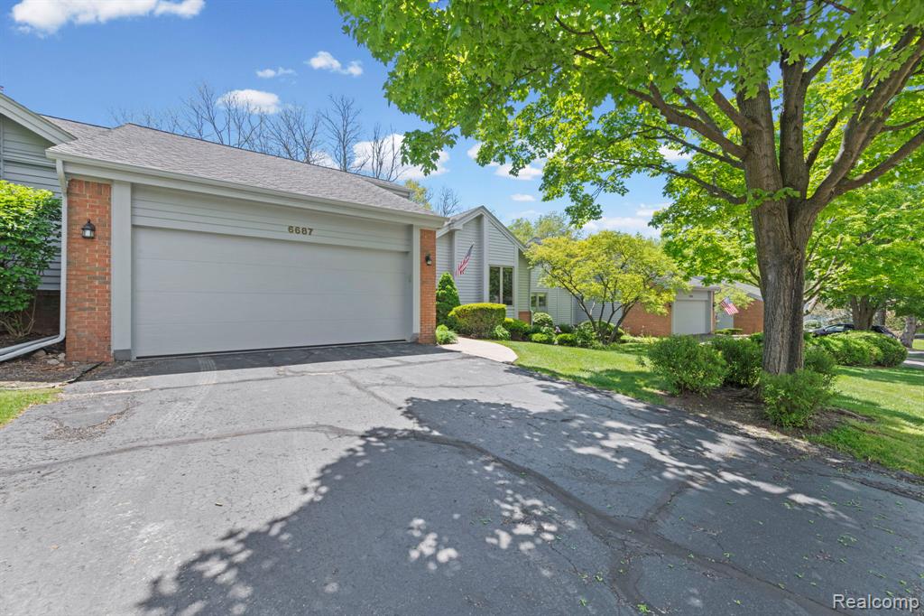 6687 Ridgeview Drive, Clarkston, MI — Photo 11