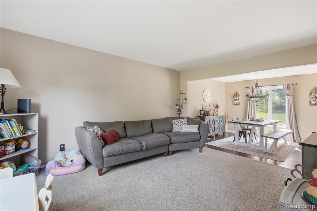 1817 Deer View Court, Howell, MI 48843 — Photo 22