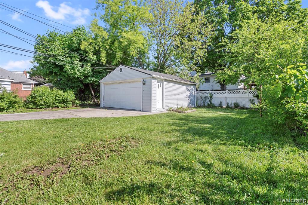 970 Champaign Road, Lincoln Park, MI 48146 — Photo 26