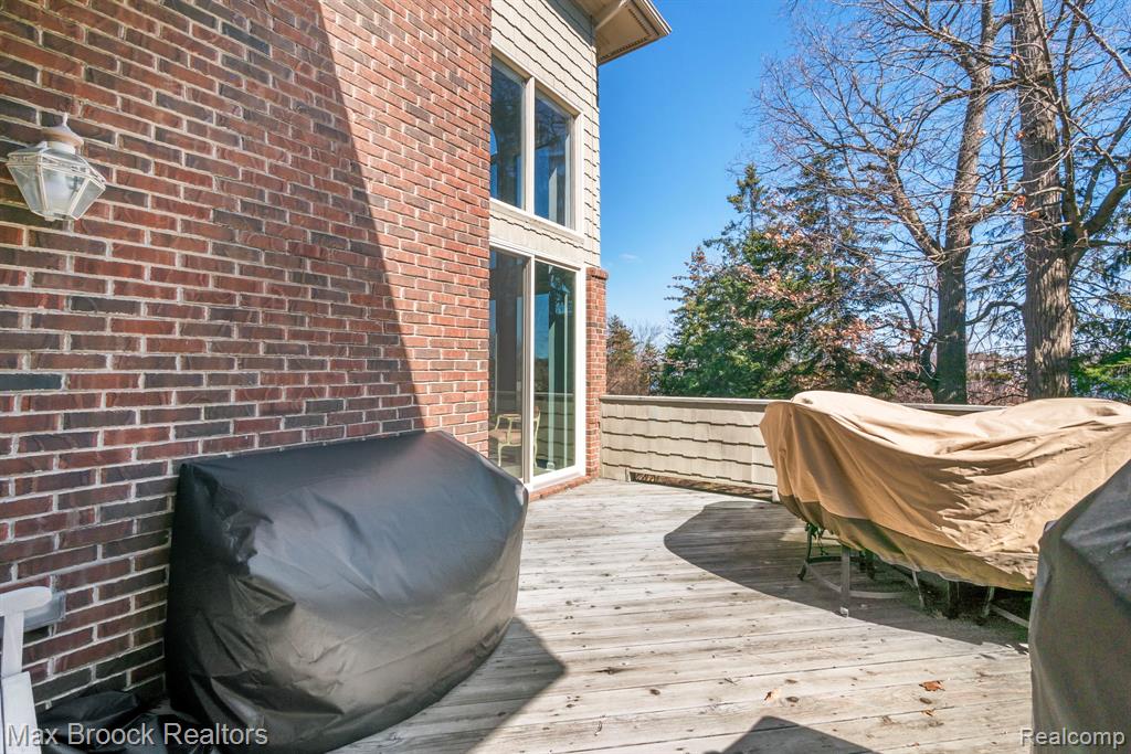 3828 PINE LAKE KNOLL Drive, West Bloomfield, MI 48324 — Photo 27