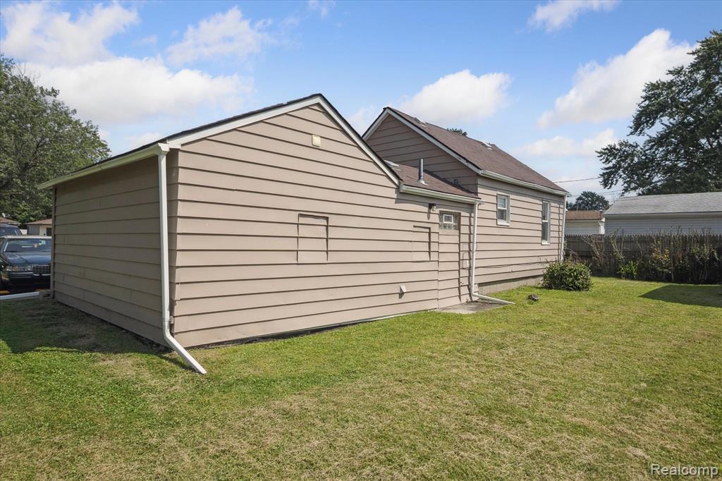 8240 Westpoint Street, Taylor, MI 48180 — Photo 10