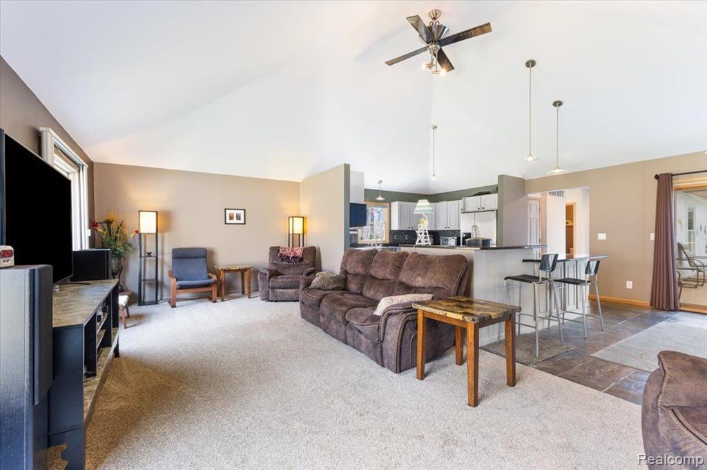 572 CASEMER Road, Lake Orion, MI — Photo 35