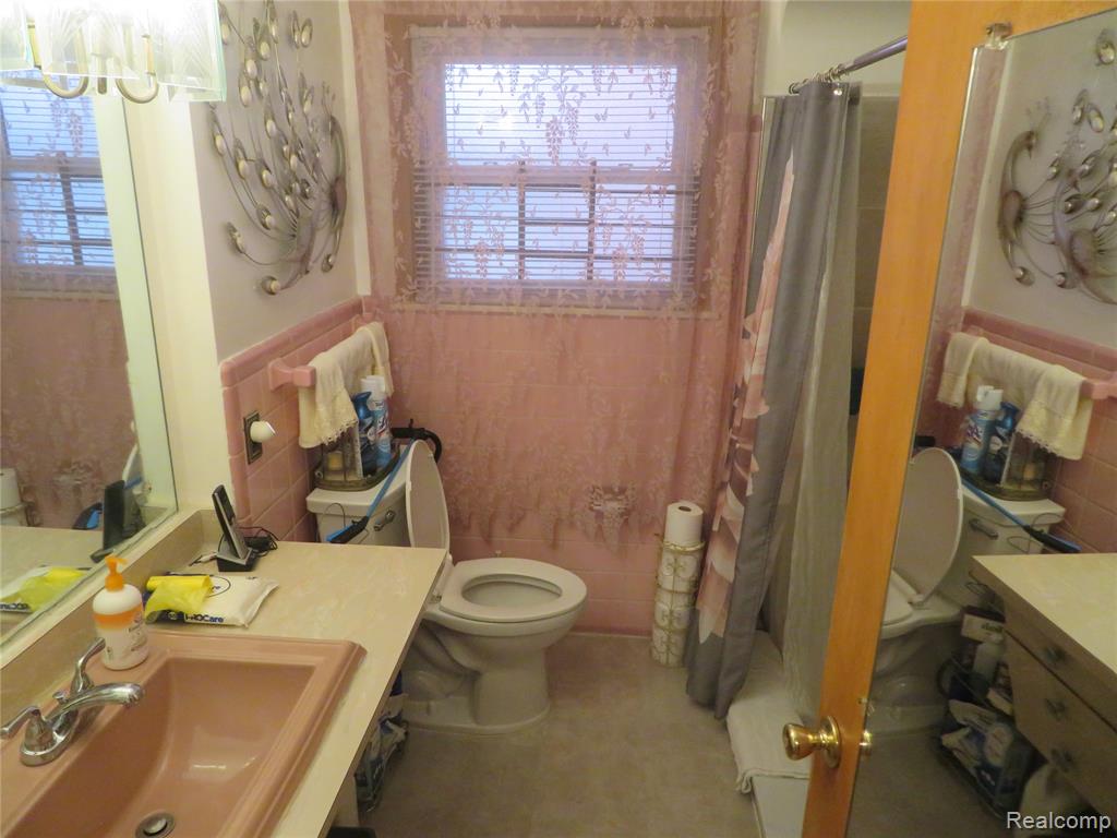 14184 Rossini Drive, Detroit, MI 48205 — Photo 17