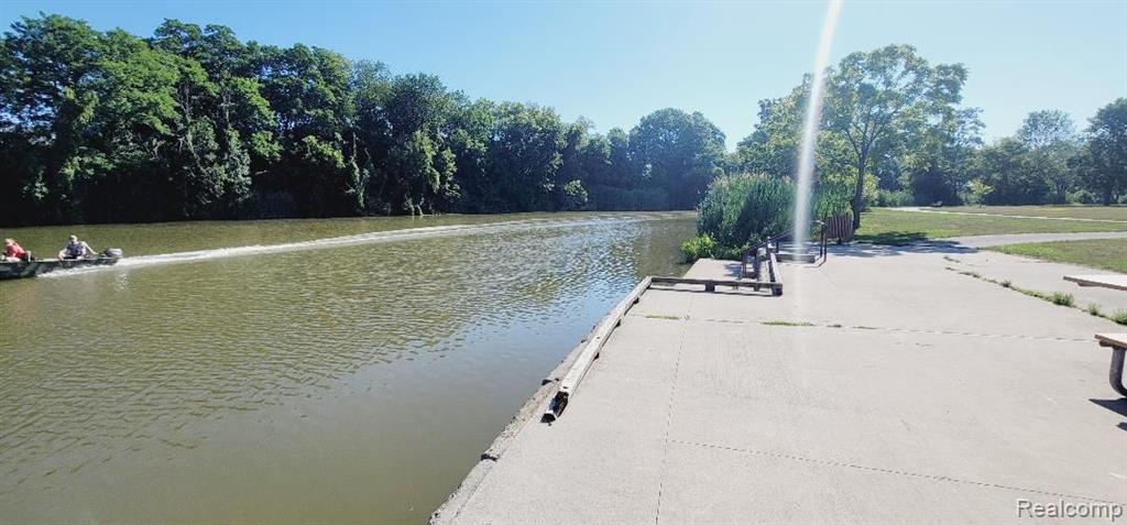 3570 Strawberry Lane, Port Huron, MI 48060 — Photo 41