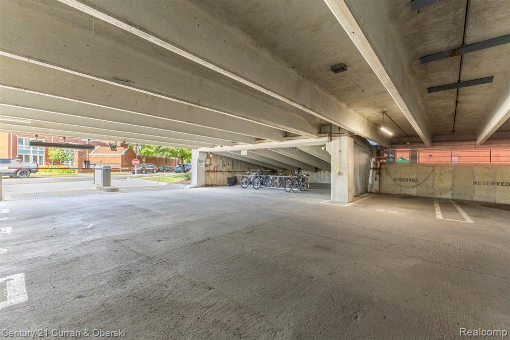 250 E Harbortown Drive, 708, Detroit, MI 48207 — Photo 31