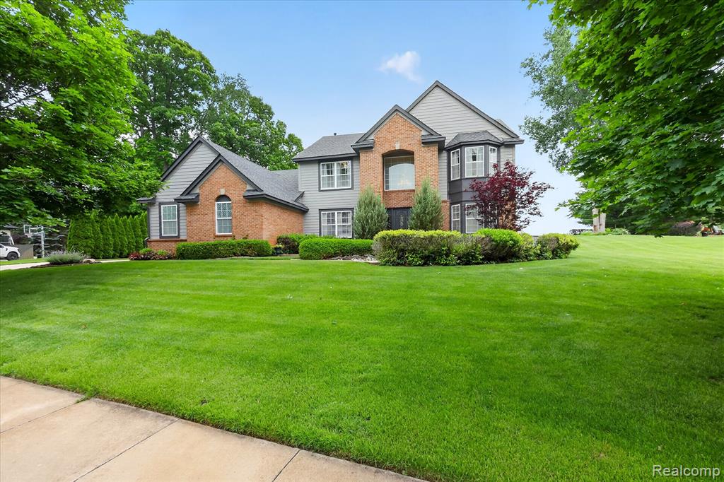 2333 Sandlewood Drive, White Lake, MI 48383 — Photo 3