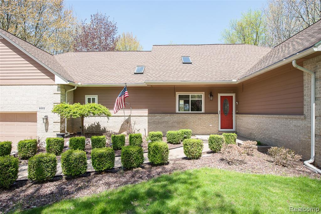 6093 Rosewood Parkway, White Lake, MI 48383 — Photo 4