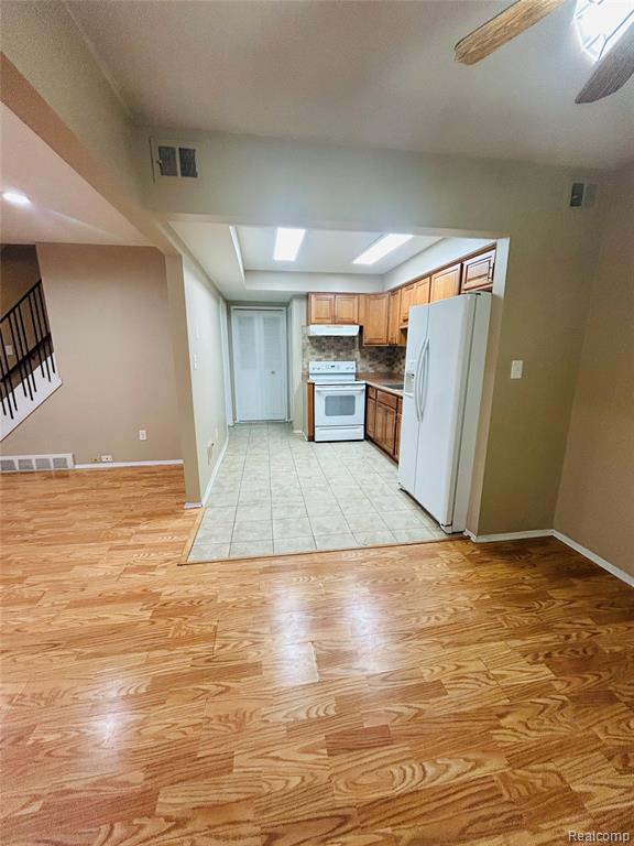 8259 Karam Boulevard, Warren, MI 48093 — Photo 3