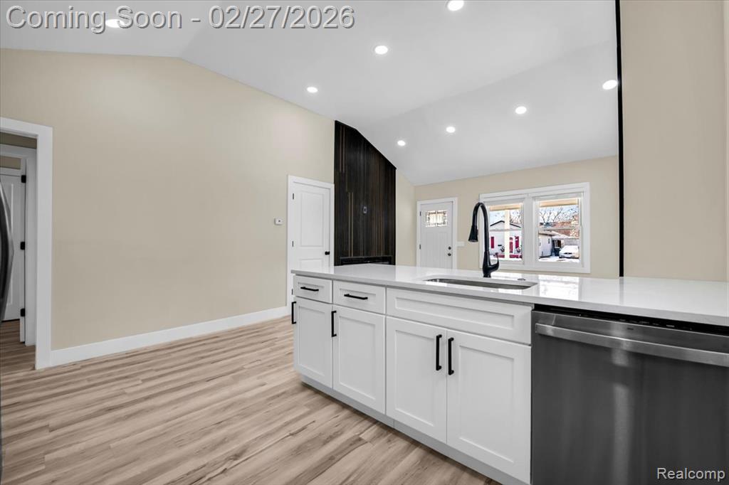 617 McKeighan Avenue, Flint, MI 48507 — Photo 8