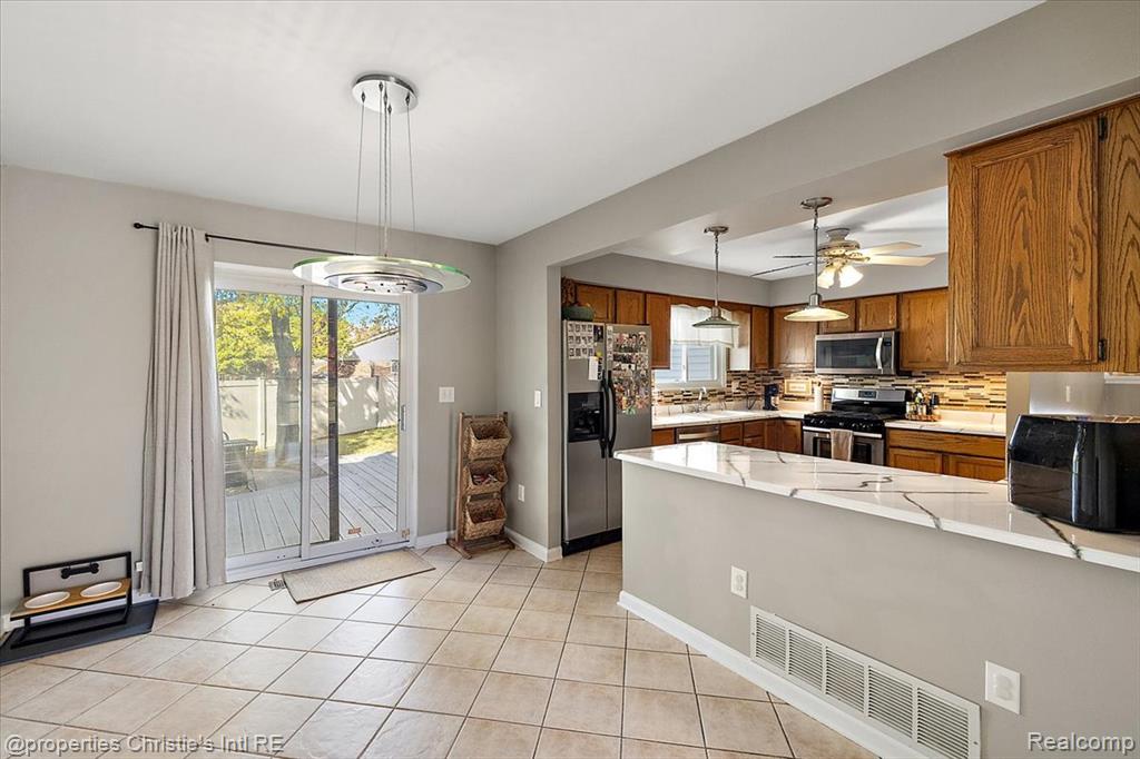 15900 Cumberland Street, Riverview, MI 48193 — Photo 15