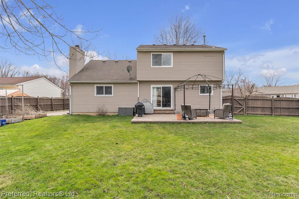 48932 CELESTE Street, Chesterfield, MI — Photo 41