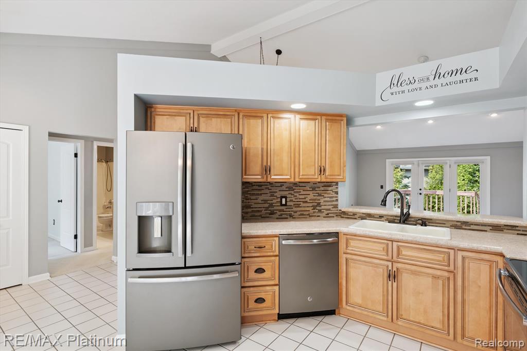 8230 Sawgrass Trail, Grand Blanc, MI 48439 — Photo 16