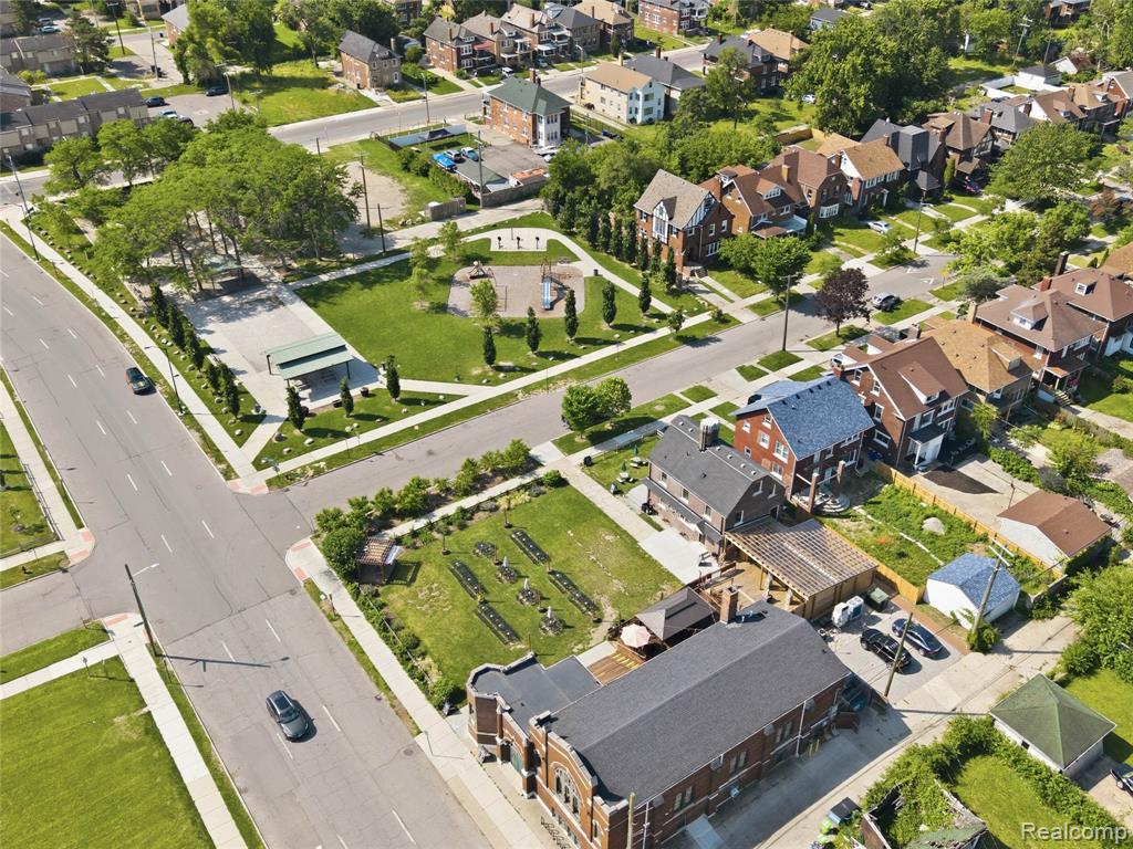 1945 Atkinson Street, Detroit, MI 48206 — Photo 45