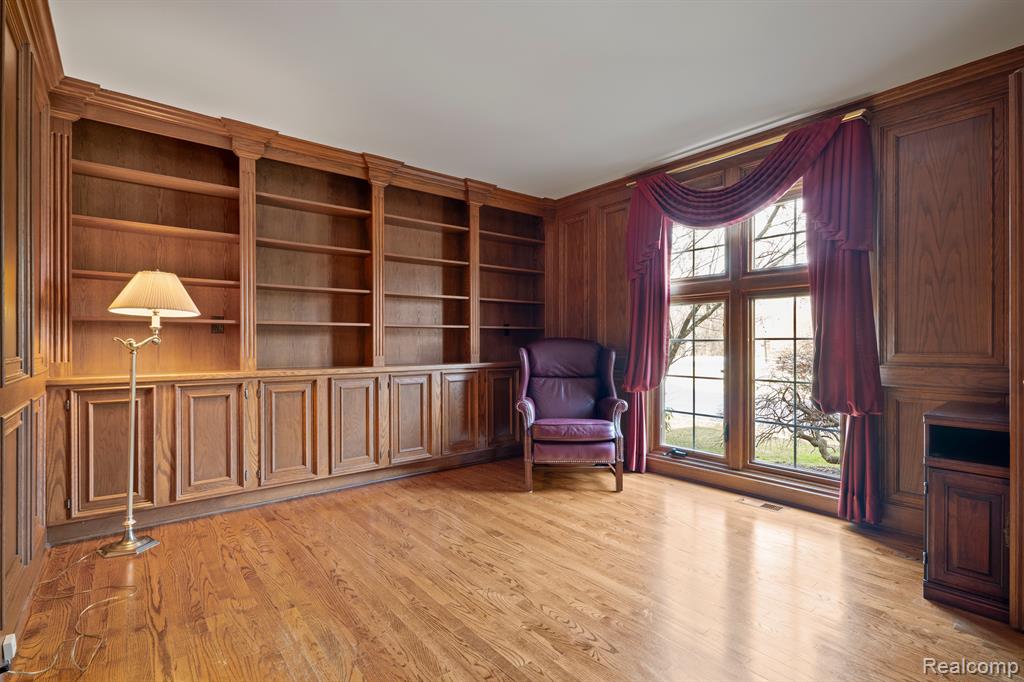 415 W HICKORY GROVE Road, Bloomfield Hills, MI 48302 — Photo 20
