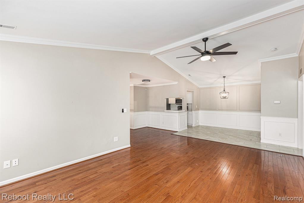 56563 Scotland Boulevard, Shelby Twp, MI 48316 — Photo 3