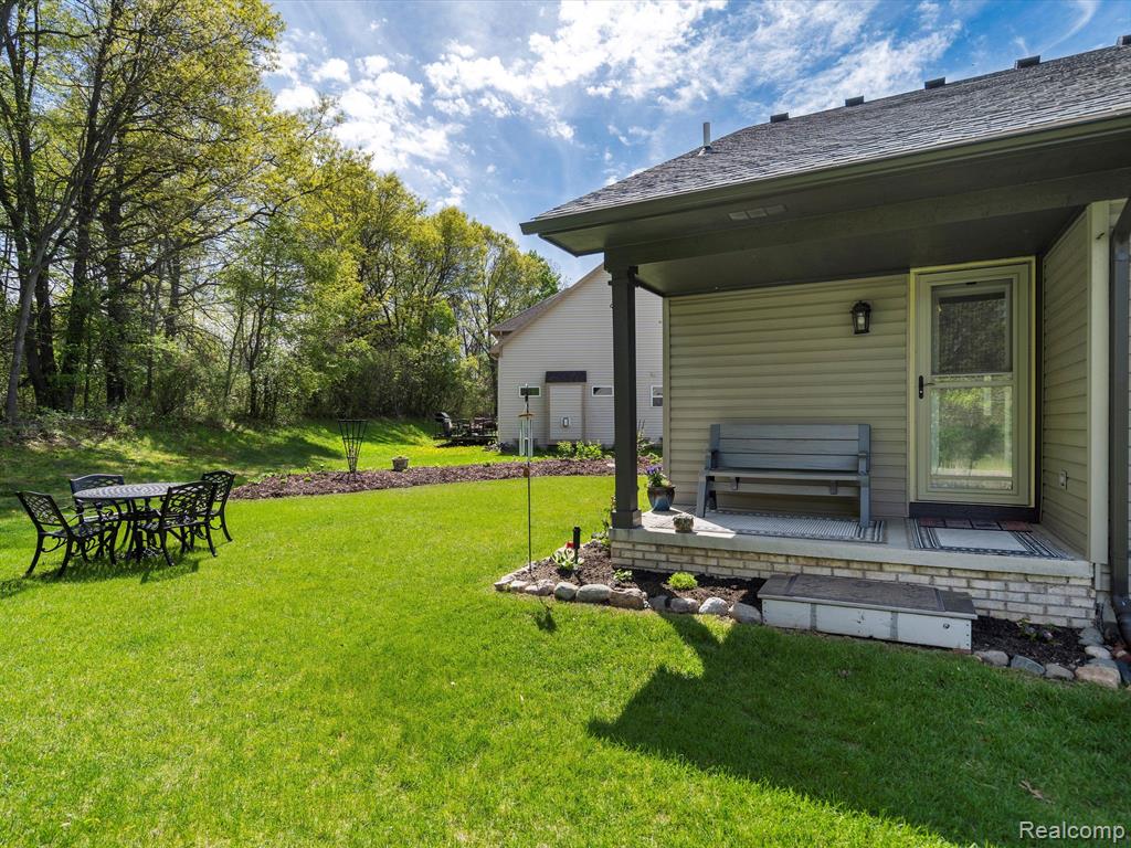 437 CONVERSE, Lake Orion, MI 48362 — Photo 8