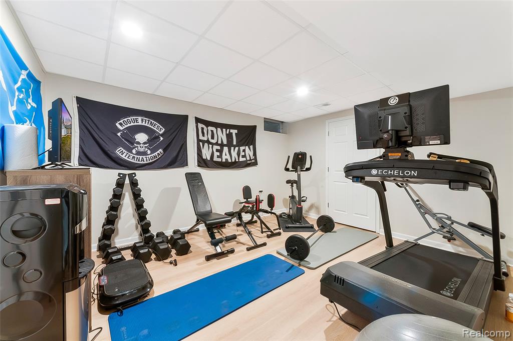 715 Lakeside Drive, Waterford, MI 48328 — Photo 67