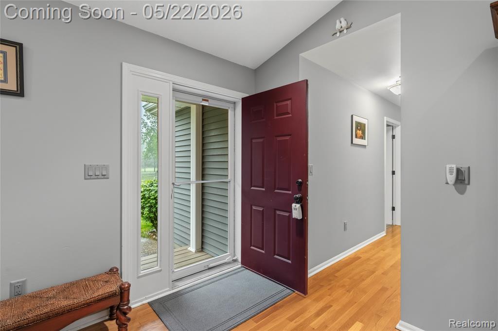 542 Tracey Lane, Brighton, MI 48114 — Photo 4