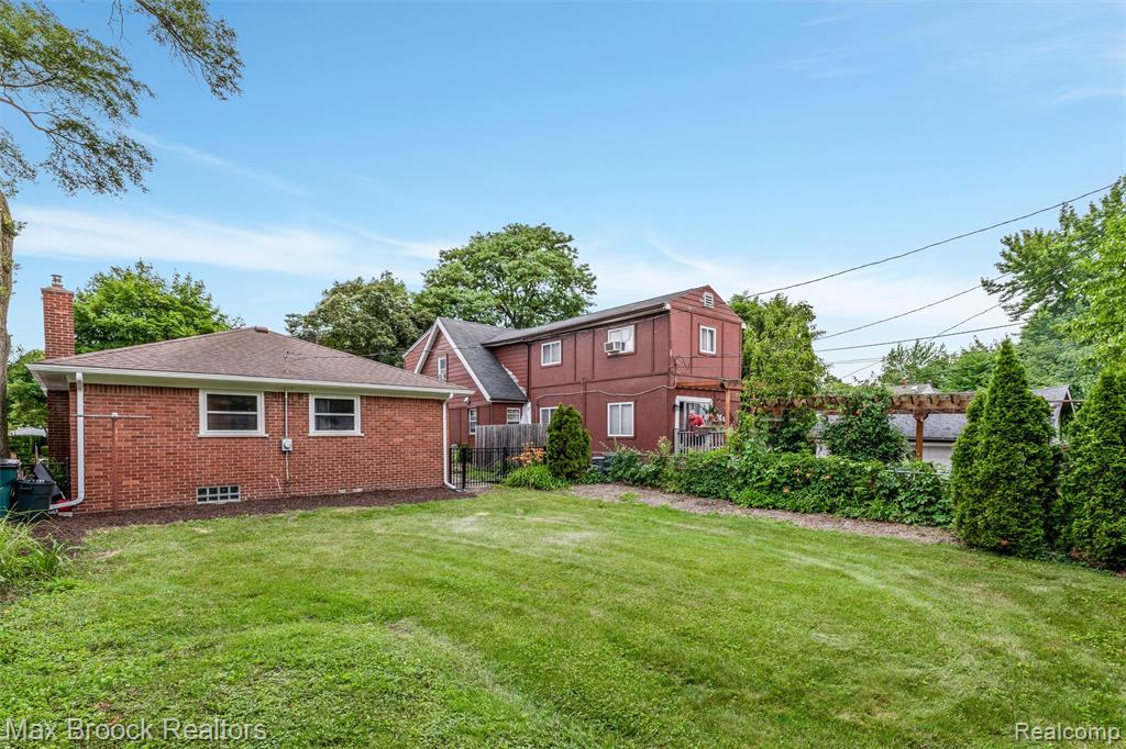 71 Maplefield Road, Pleasant Ridge, MI — Photo 24