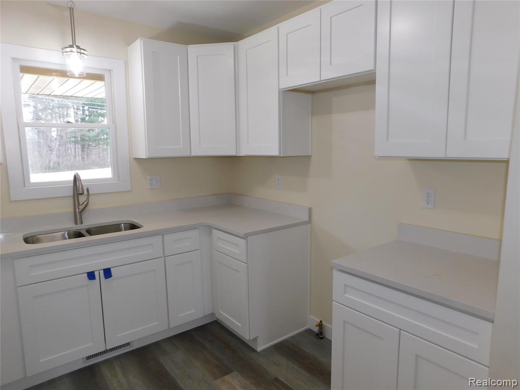 1444 W Lake Road, Clio, MI 48420 — Photo 2
