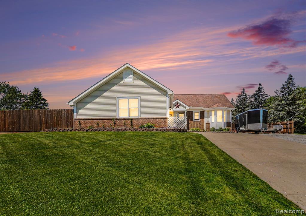8012 Fox Hollow Road, Goodrich Vlg, MI