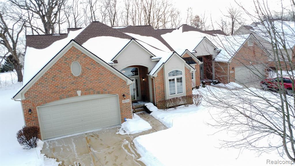 6056 Lochmore Drive, 49, Commerce Twp, MI 48382 — Photo 30