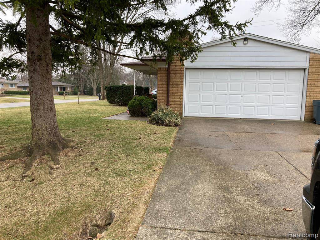 53377 DRYDEN Street, Shelby Twp, MI 48316 — Photo 4