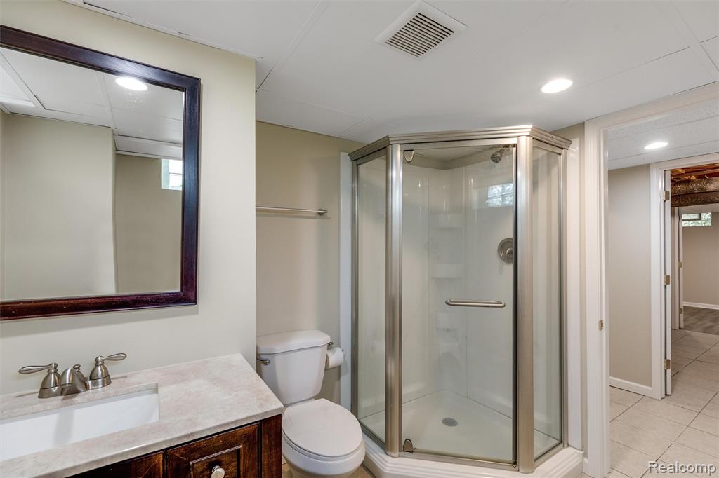 4410 Rosewold Avenue, Royal Oak, MI 48073 — Photo 29