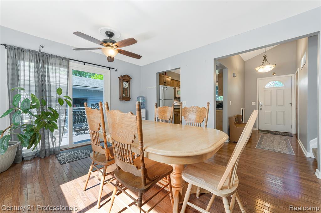 9664 Listeria Street, Commerce Twp, MI 48382 — Photo 9