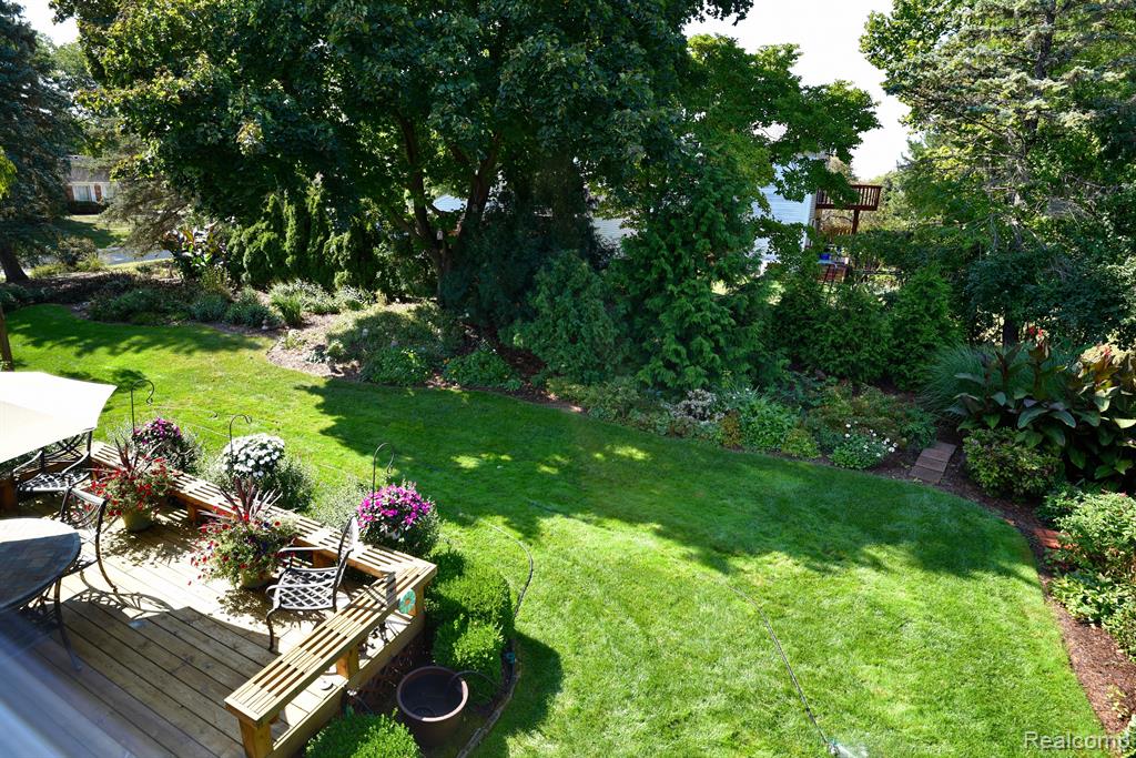5544 WHITE HALL Circle, West Bloomfield, MI 48323 — Photo 31