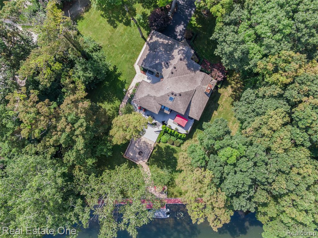 9929 Curie Lane, Pinckney, MI 48169 — Photo 4
