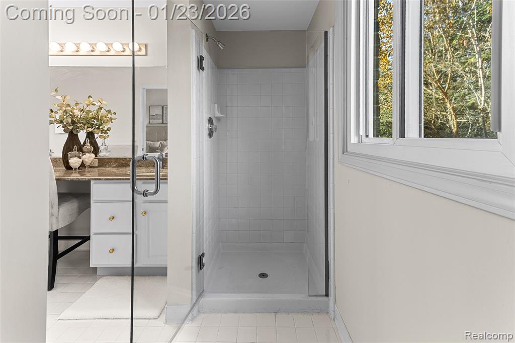 6425 Southpointe Drive, Troy, MI 48085 — Photo 21