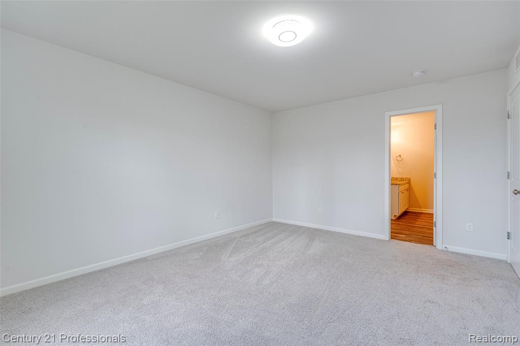 1666 Golfview Drive, Ypsilanti, MI 48198 — Photo 37