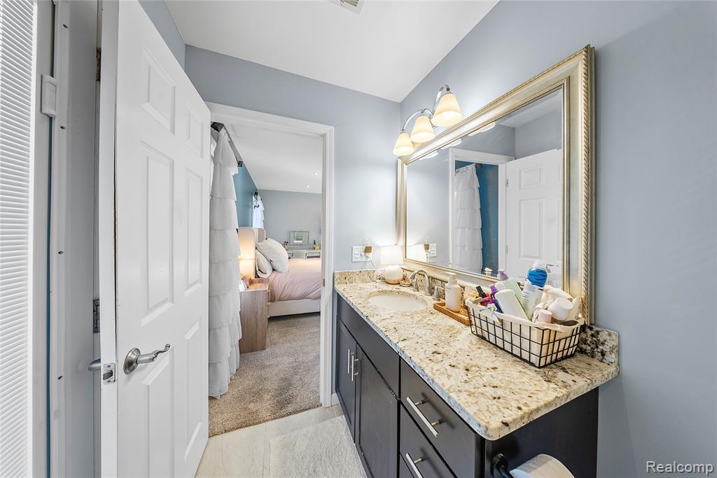 8538 Island Boulevard, Grosse Ile, MI 48138 — Photo 27