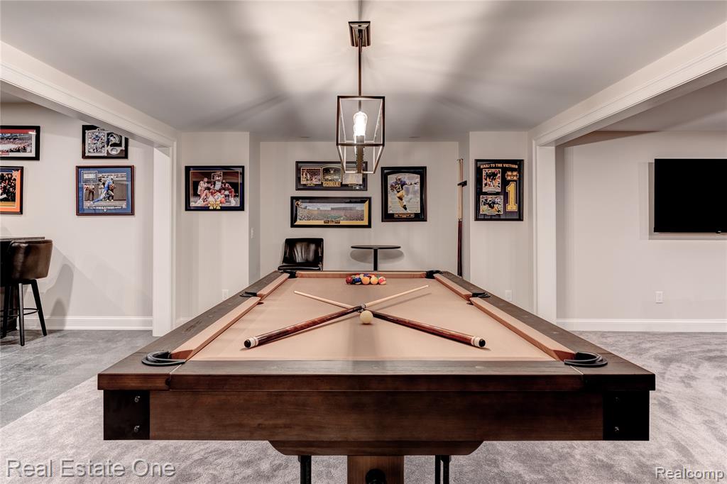 3370 Bloomcrest Drive, Bloomfield Hills, MI, 48304