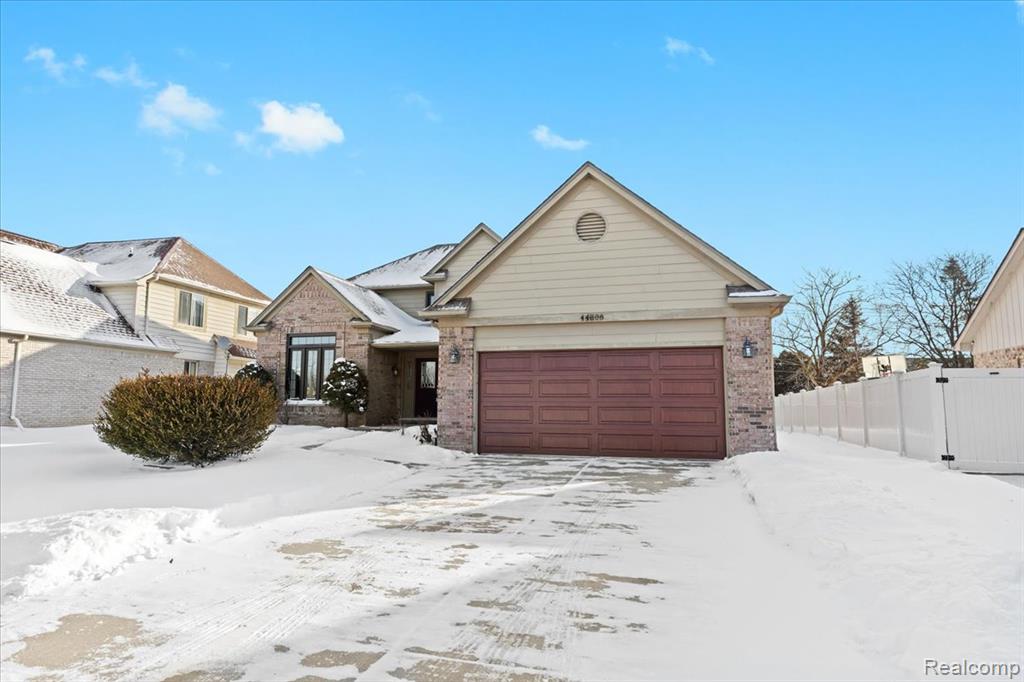 44808 Rivergate Drive, Clinton Twp, MI 48038 — Photo 2